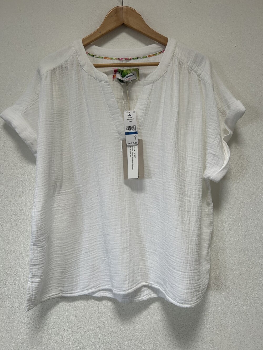 NWT Tommy Bahama White Lightweight V-Neck Women's Top - Casual Comfort